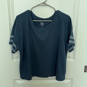 cropped tee